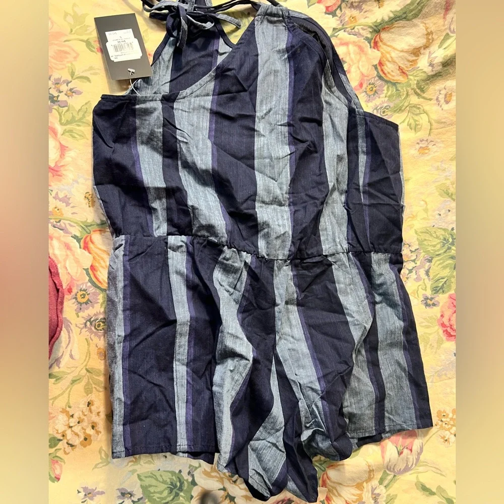 Hurley Navy and Gray Striped Romper - Picture 6 of 11